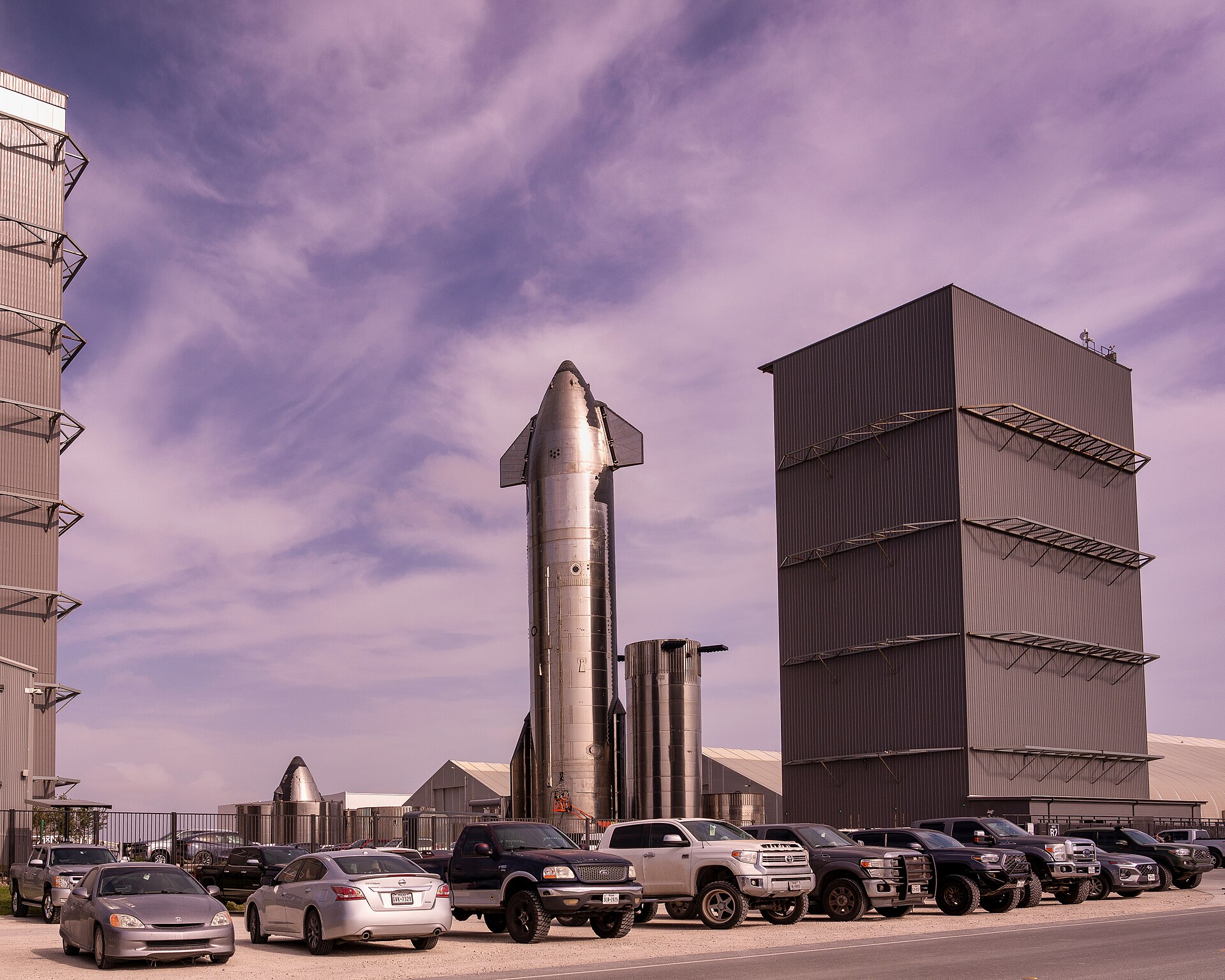 Multiple SpaceX Starship prototypes at Starbase
